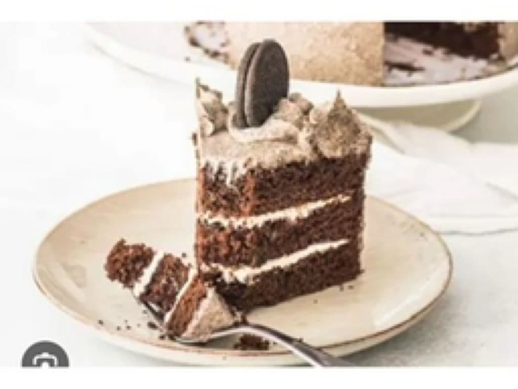 Cookies and Cream Cake (V)
