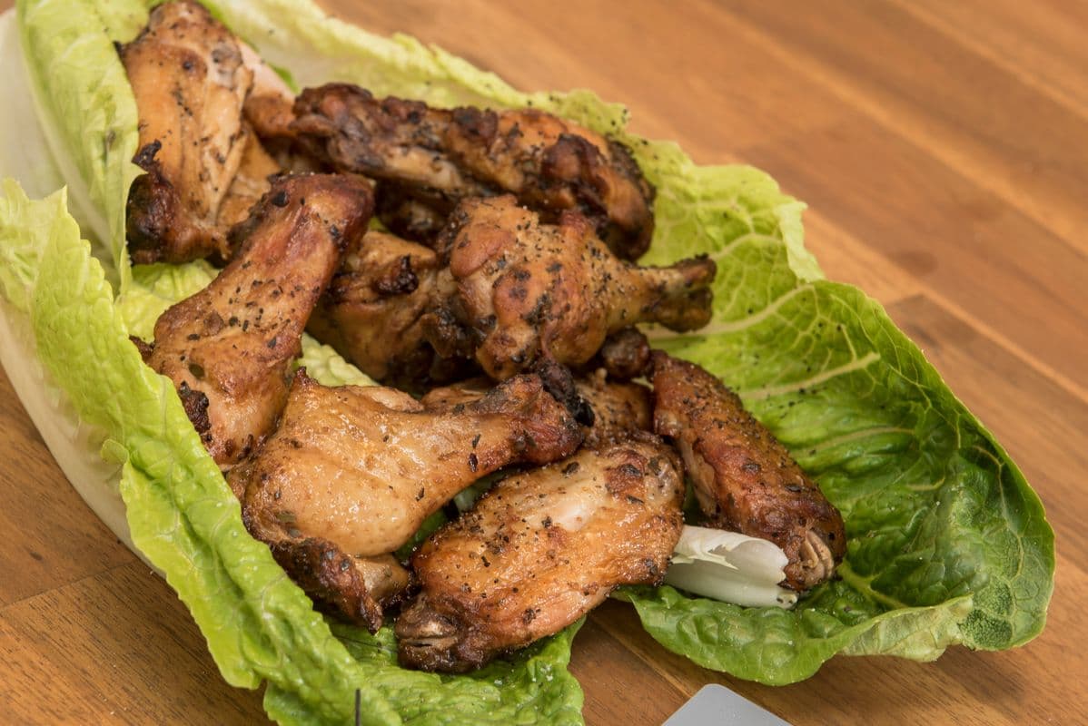 Salt and Pepper Chicken Wings (6 pcs)