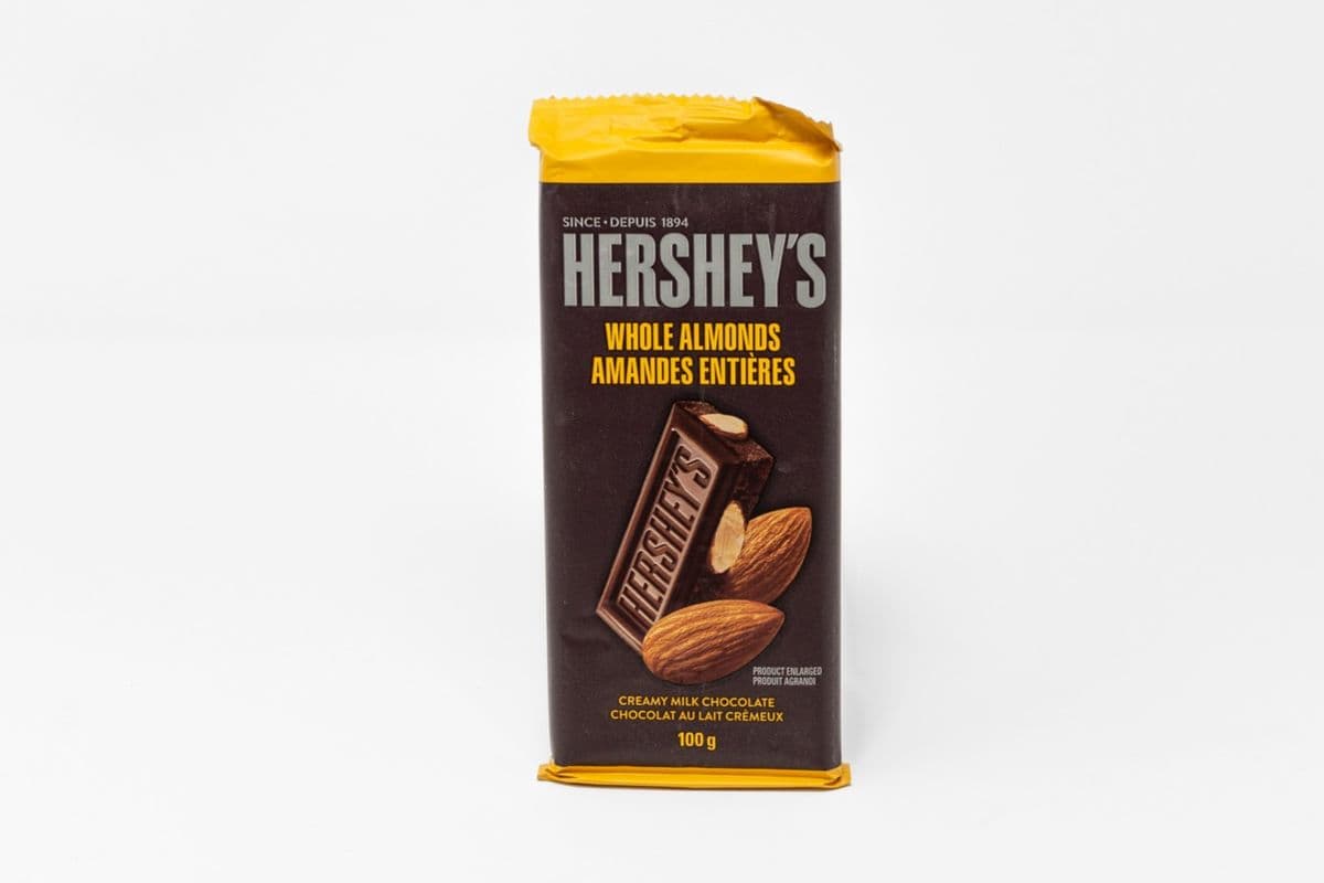 Hershey's Whole Almond (100 g)