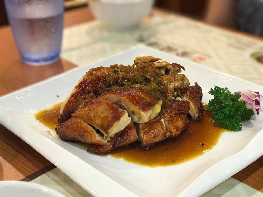Soy Sauce Chicken 秘製豉油雞