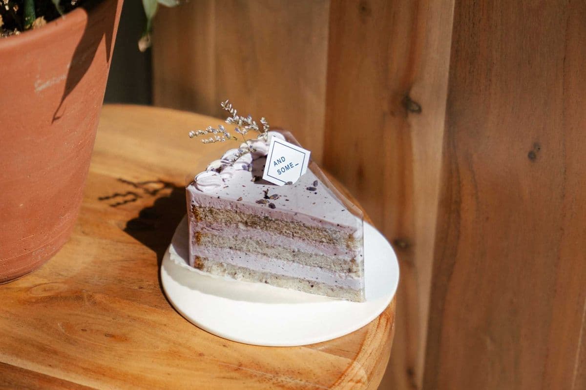 Lavender Earlgrey Cake (One Slice)