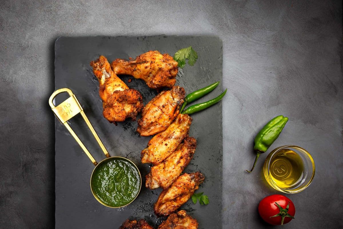 Chicken Wings (Marinated - Uncooked) (1 lb)