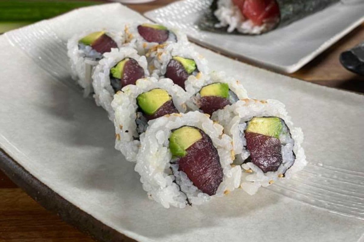 208. Tuna Avocado Roll