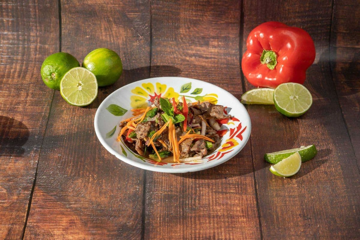Nam Tok Nua (Laab Sliced Beef)