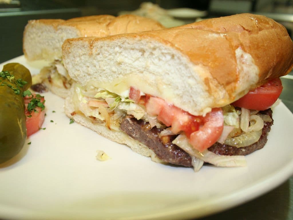 CHEESEBURGER SUB