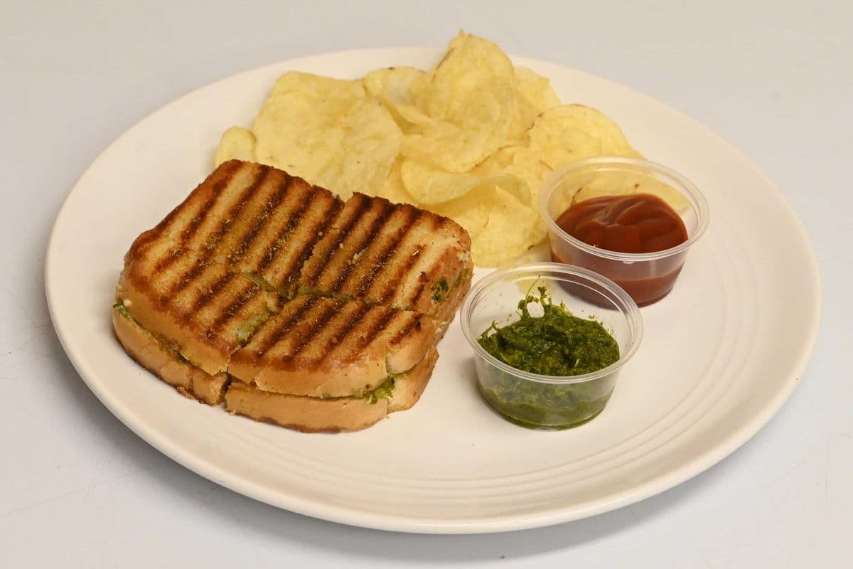 Cheese Corn Capsicum Sandwich
