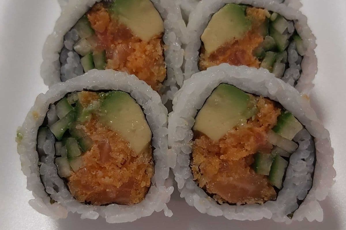 28.Crunch Spicy Salmon Roll (10 pcs)