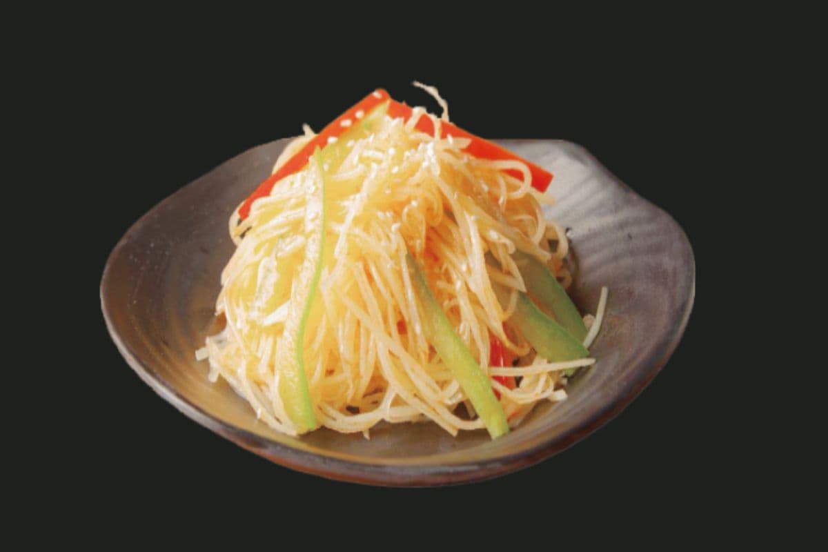 Shredded Potatoes Salad with Chilli and Garlic Sauce
