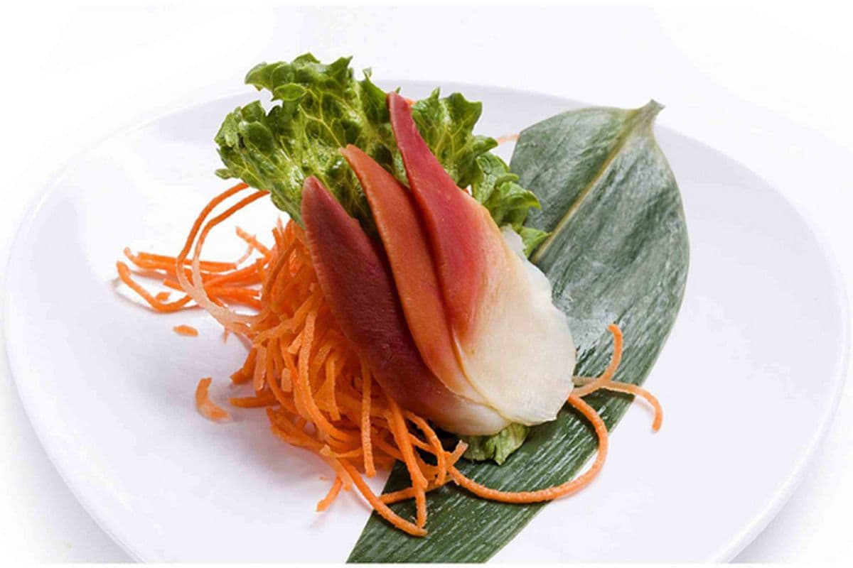 K10. Surf Clam Sashimi (3 pcs)