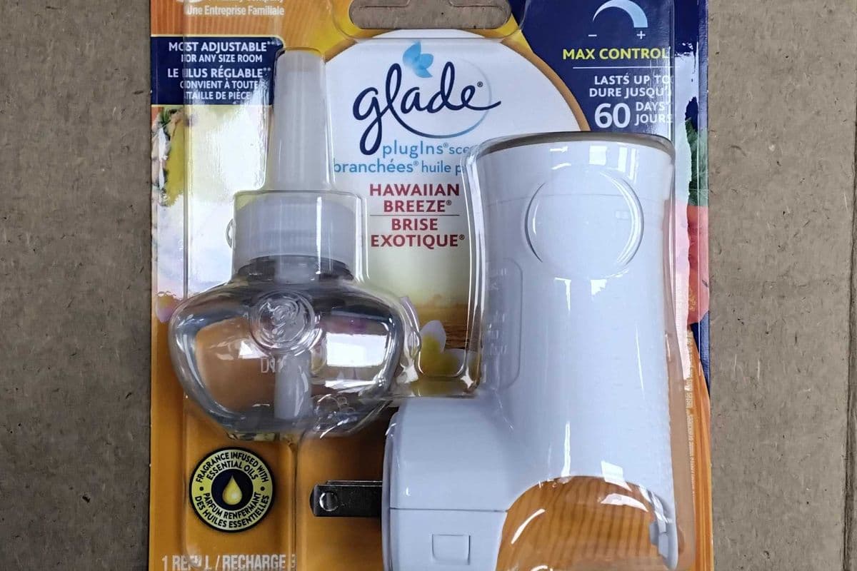 Glade Hawaiian breeze.