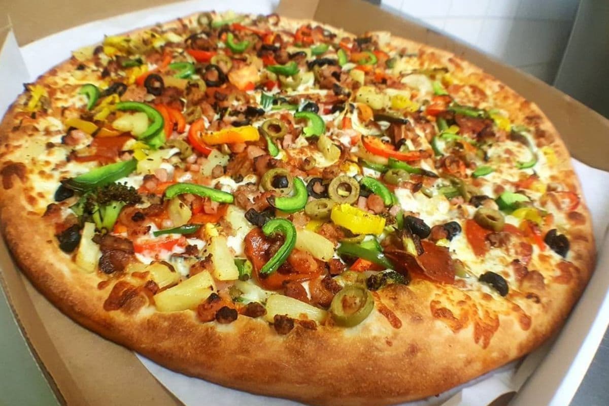 Small The Ultimate Pizza