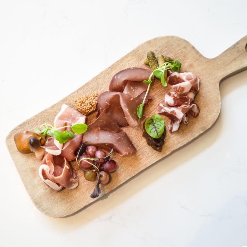 Planche de charcuterie québécoise