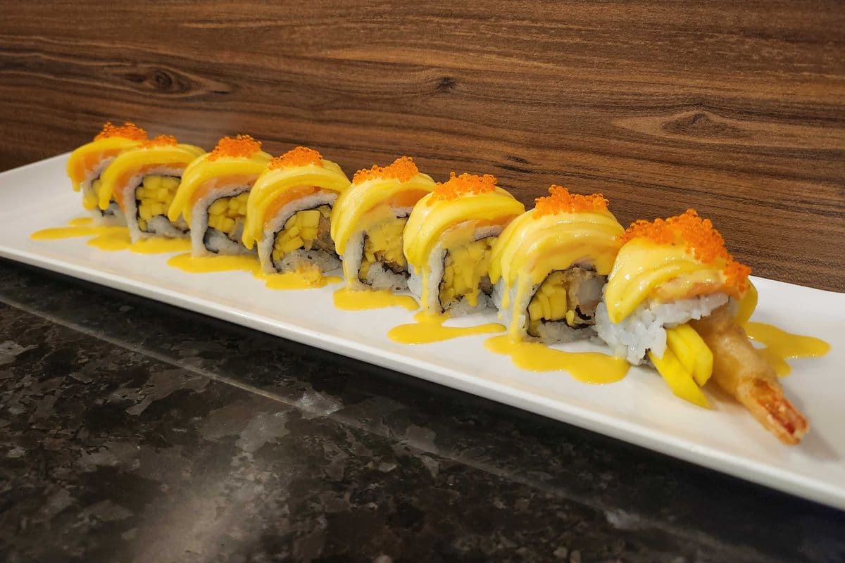 Mango Roll (8pcs)