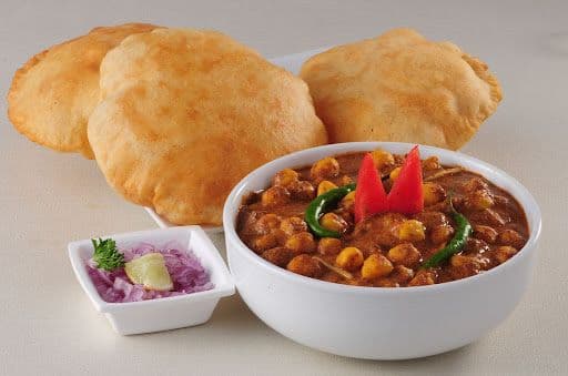 Pindi Chole Bhature