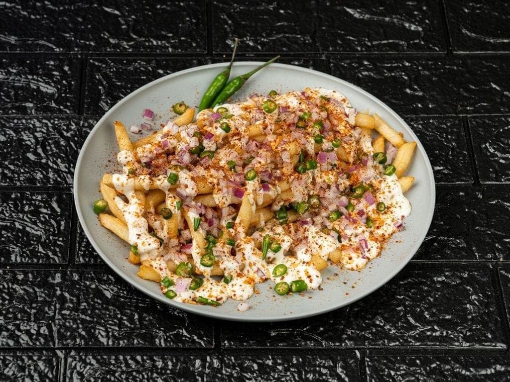 Green Chili Onion Fries