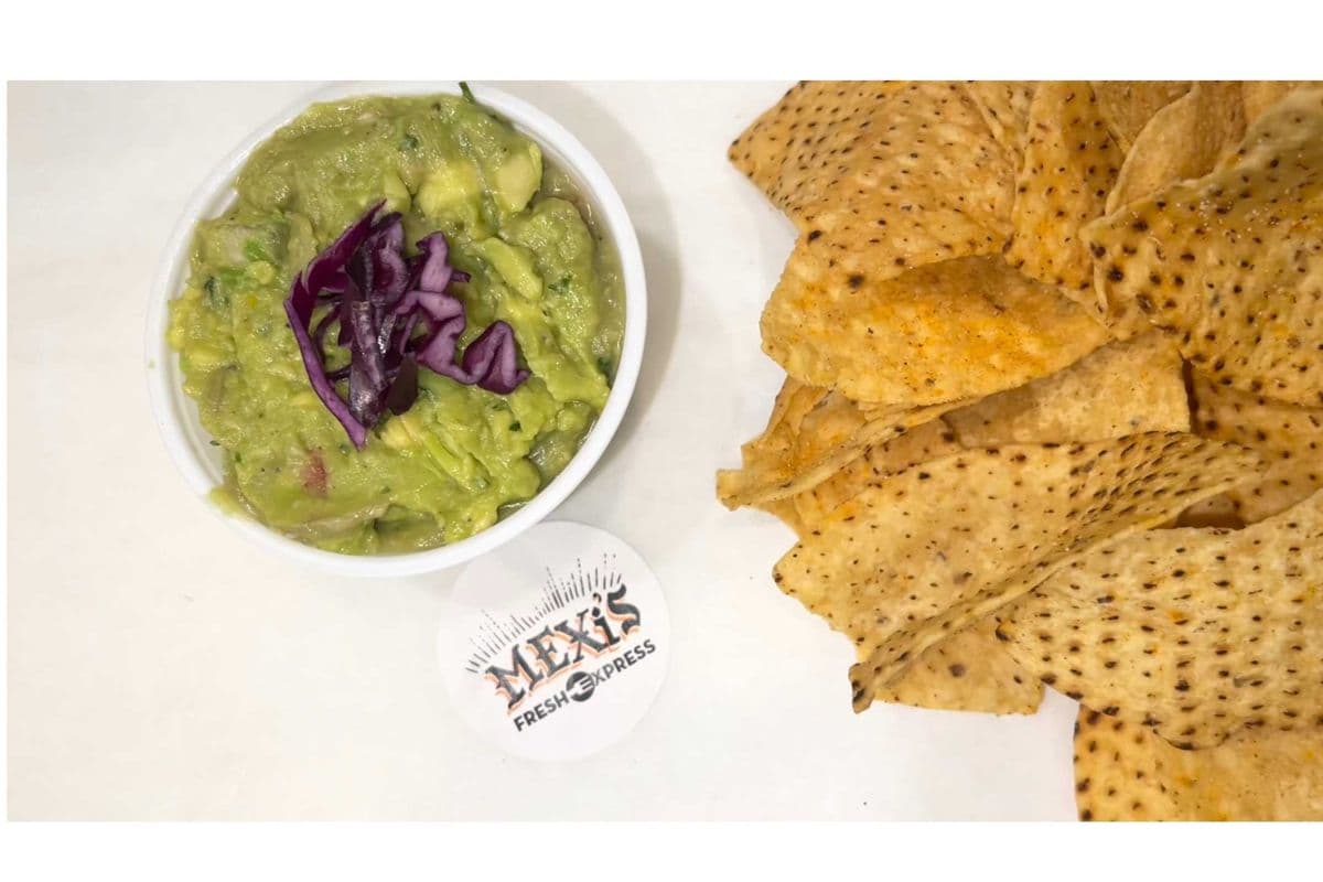 Large Guacamole and Chips