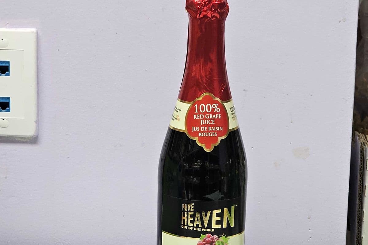Pure Heaven Sparkling Non-Alcoholic Wine (750 ml)