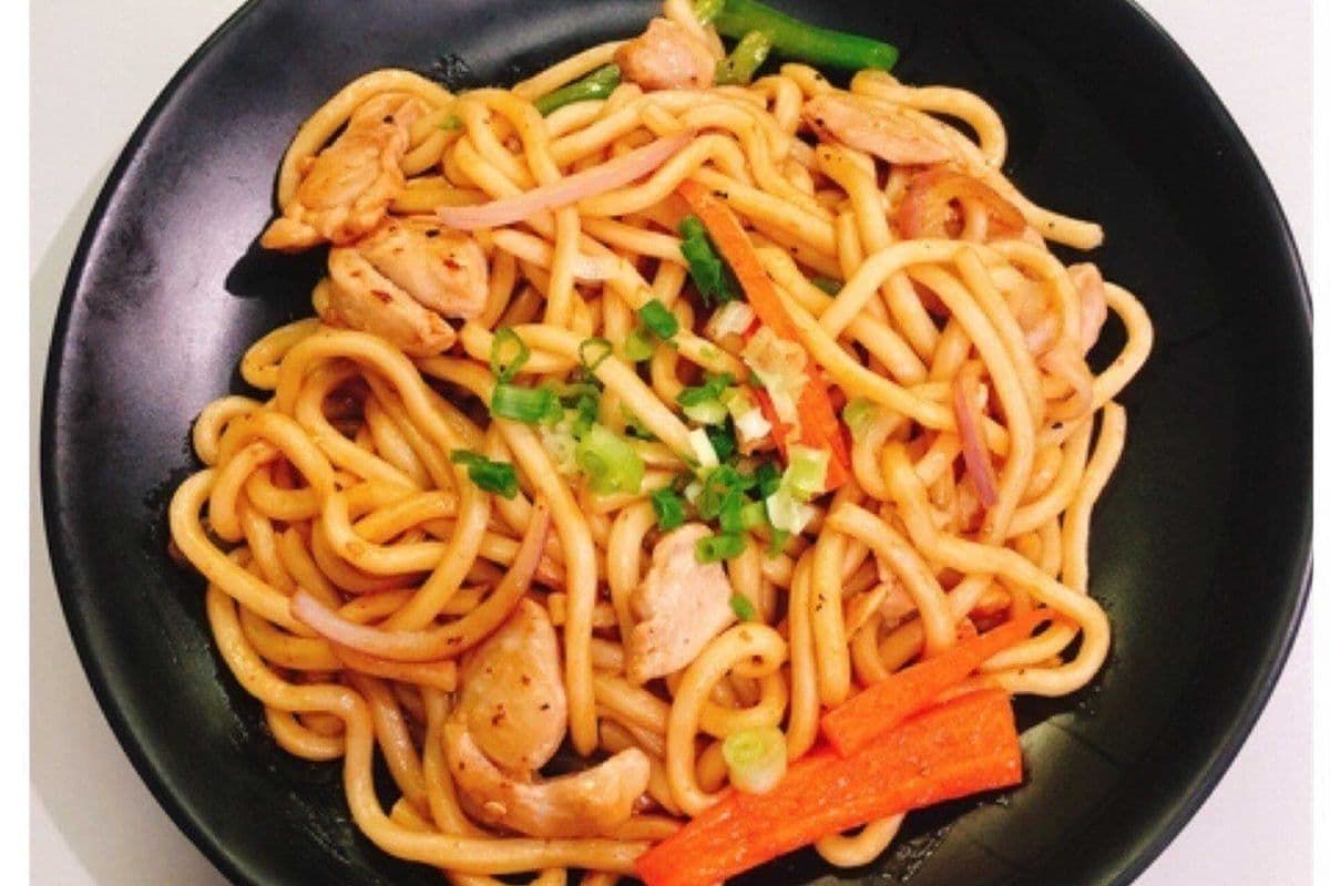 I08 Riz Frit au Poulet / Chicken Fried Rice