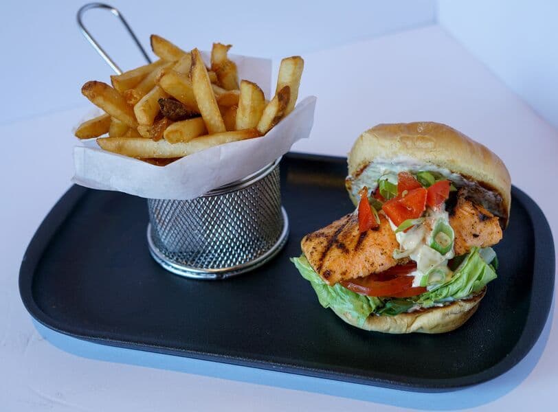 FRESH SALMON BURGER