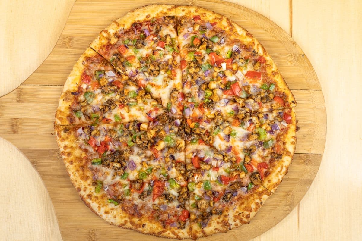 Large Jerk Chicken Pizza