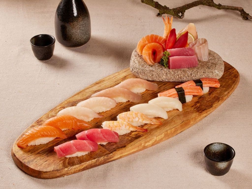 Nigiri & Sashimi Platter