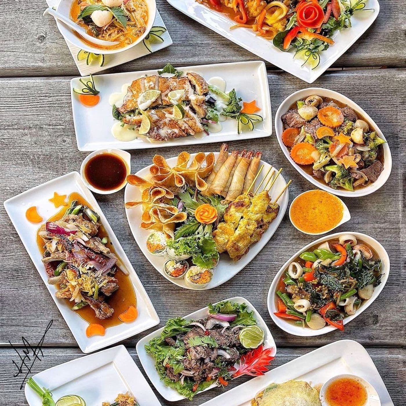 Bangkok Spoon Deluxe