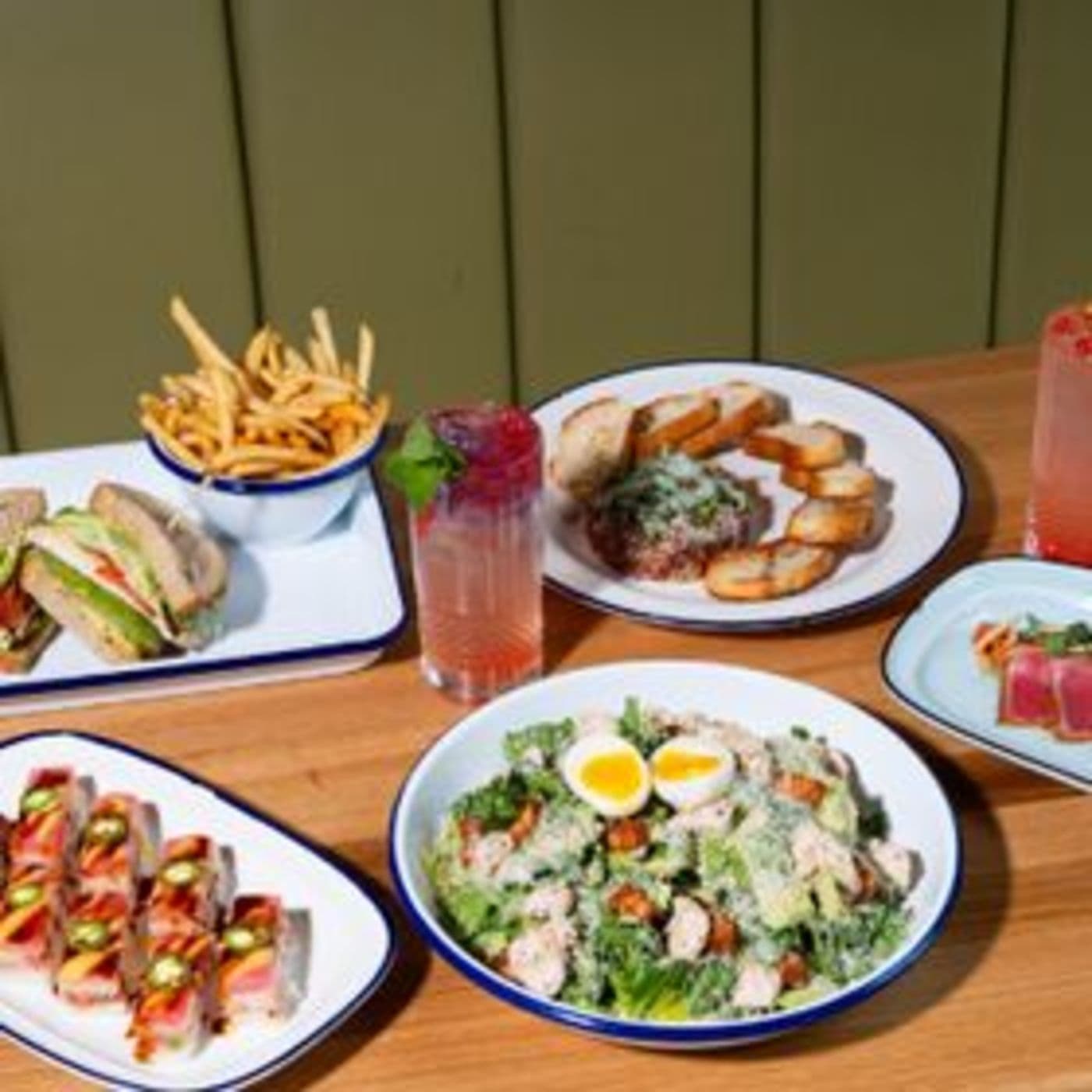 CENTRAL Restaurants