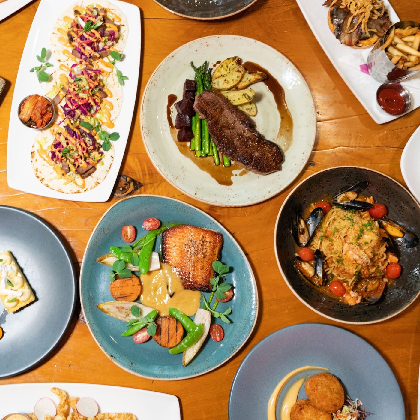Prestons Restaurant + Lounge