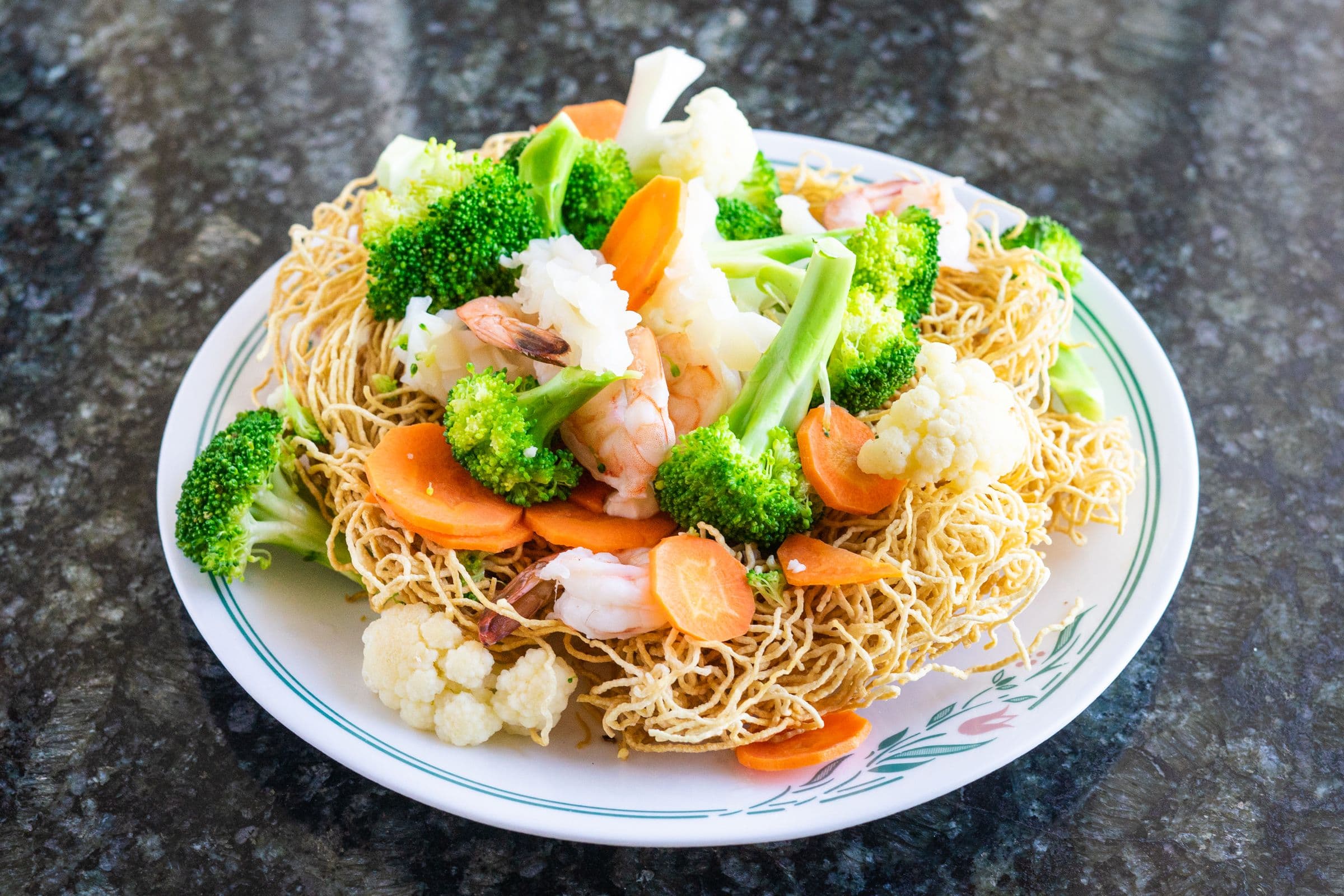 67. Stir-Fried Seafood on Noodles with Vegetables - Mi Xao Do Bien