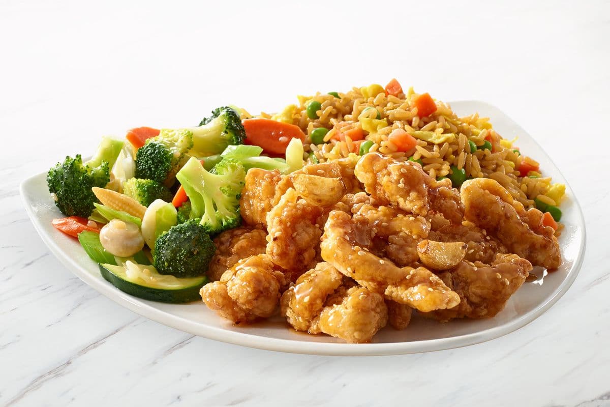 Plat signature de poulet au miel et l'ail / Honey Garlic Chicken Signature Dish