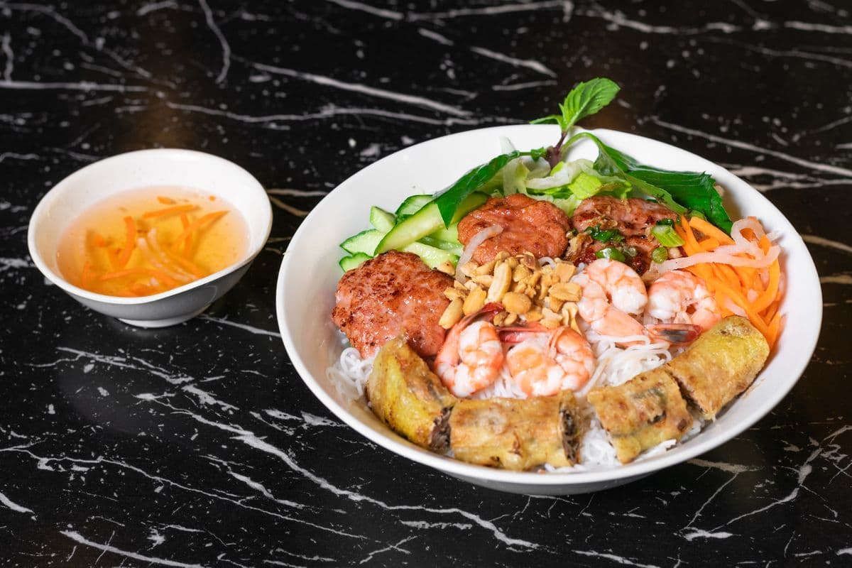 44. Spring Roll and Grilled Meat Ball with Vermicelli - Bun Nem Nuong, Cha Gio