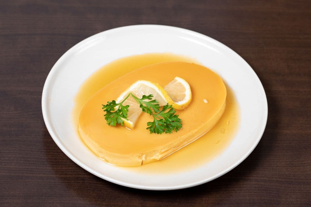 8" Leche Flan