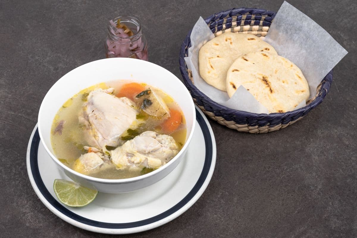 Large Chicken Soup - Caldo de Pollo