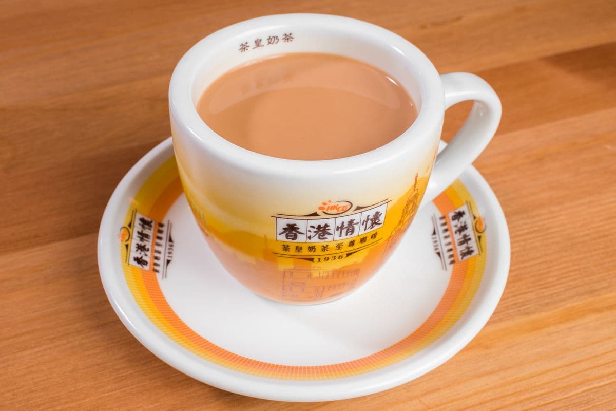 R1. Hot Milk Tea (Hong Kong Style)
