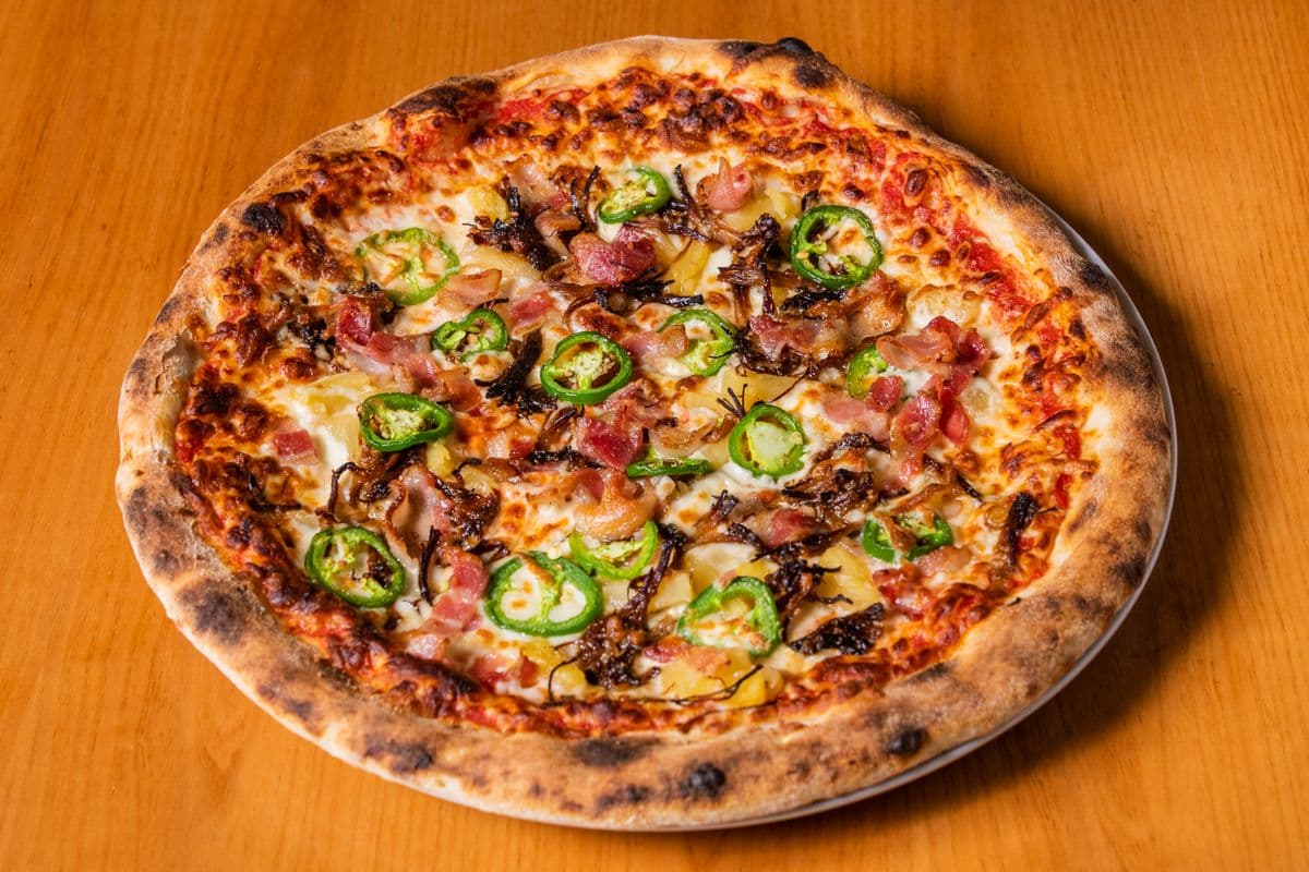 12" Pineapple Pulled Pork Pizza