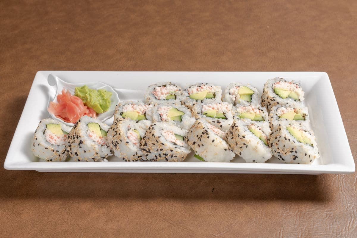 California Roll (16 pcs)
