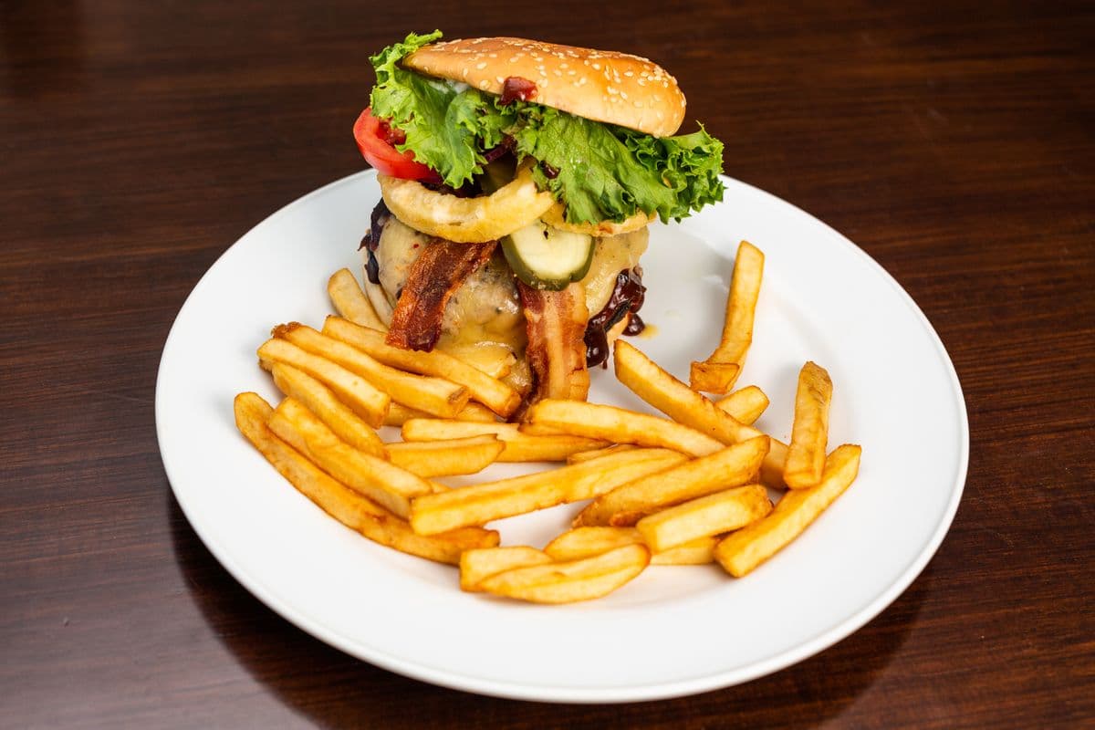 Zesty's Hungry Burger (Dinner)