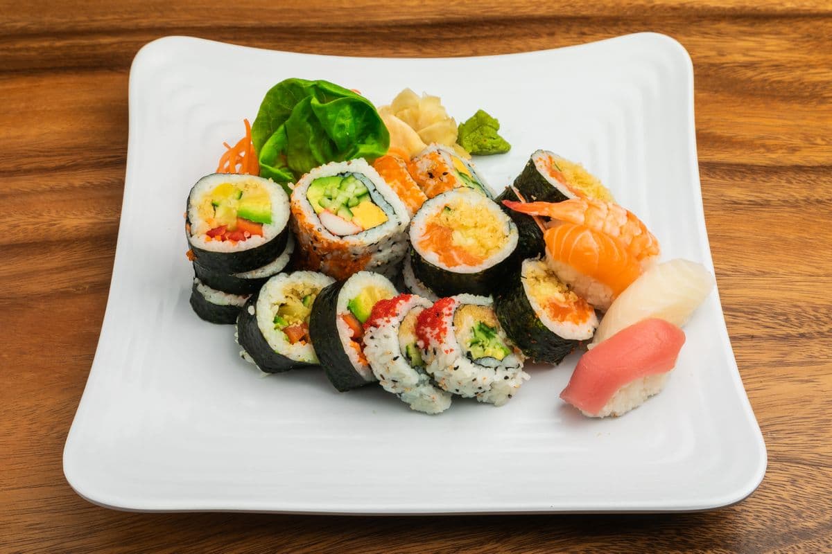 Plat assorti (20 mcx) / Assorted Plate (20 pcs)