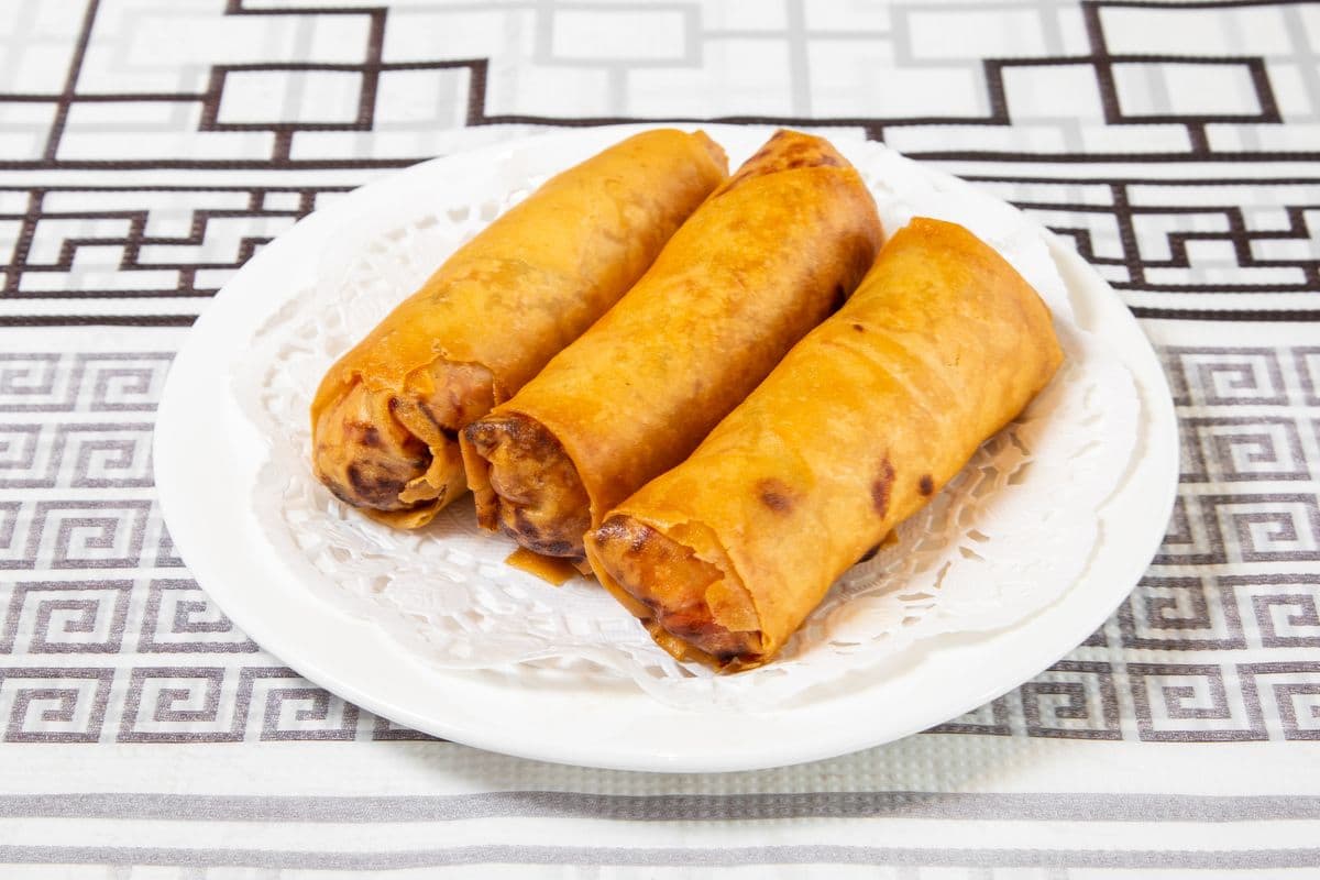301. Vegetable Spring Rolls (6 pcs) 脆皮素春卷