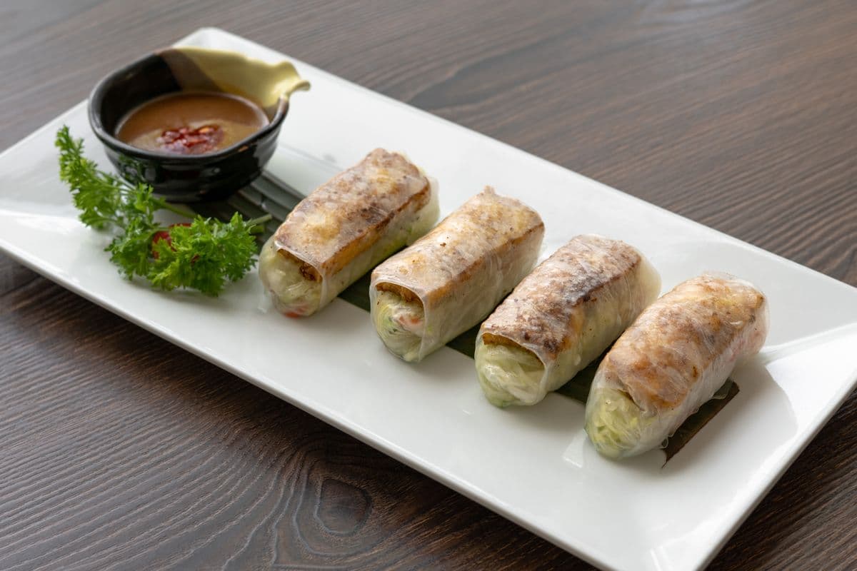 Fresh Tofu Rolls / Goi Cuon (4 Rolls)