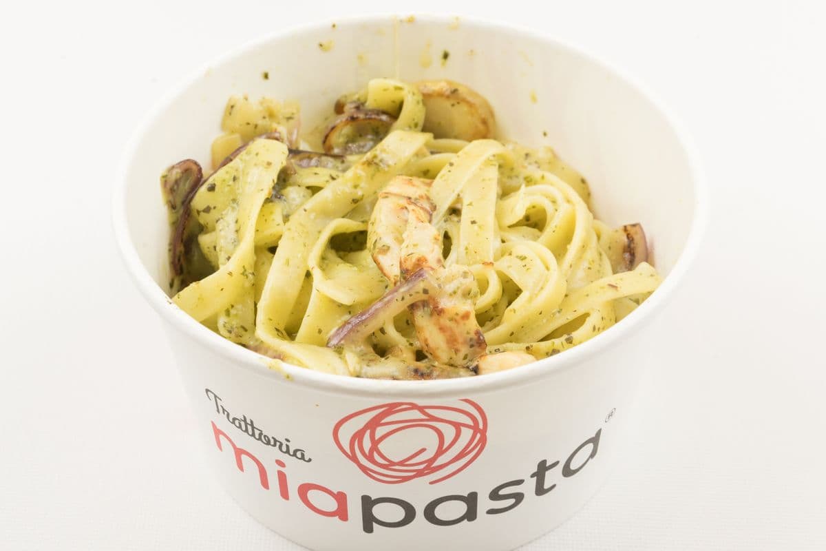Moderate Pesto Chicken Pasta