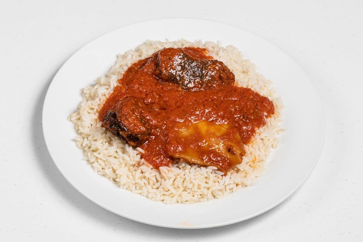 White Rice with Green Pepper Stew (Ayata Mase)