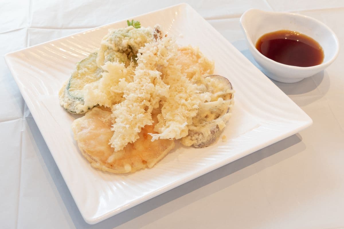 30. Assorted Tempura (7 pcs)