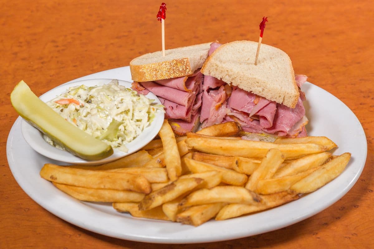 Deluxe Smoked Meat Sandwich