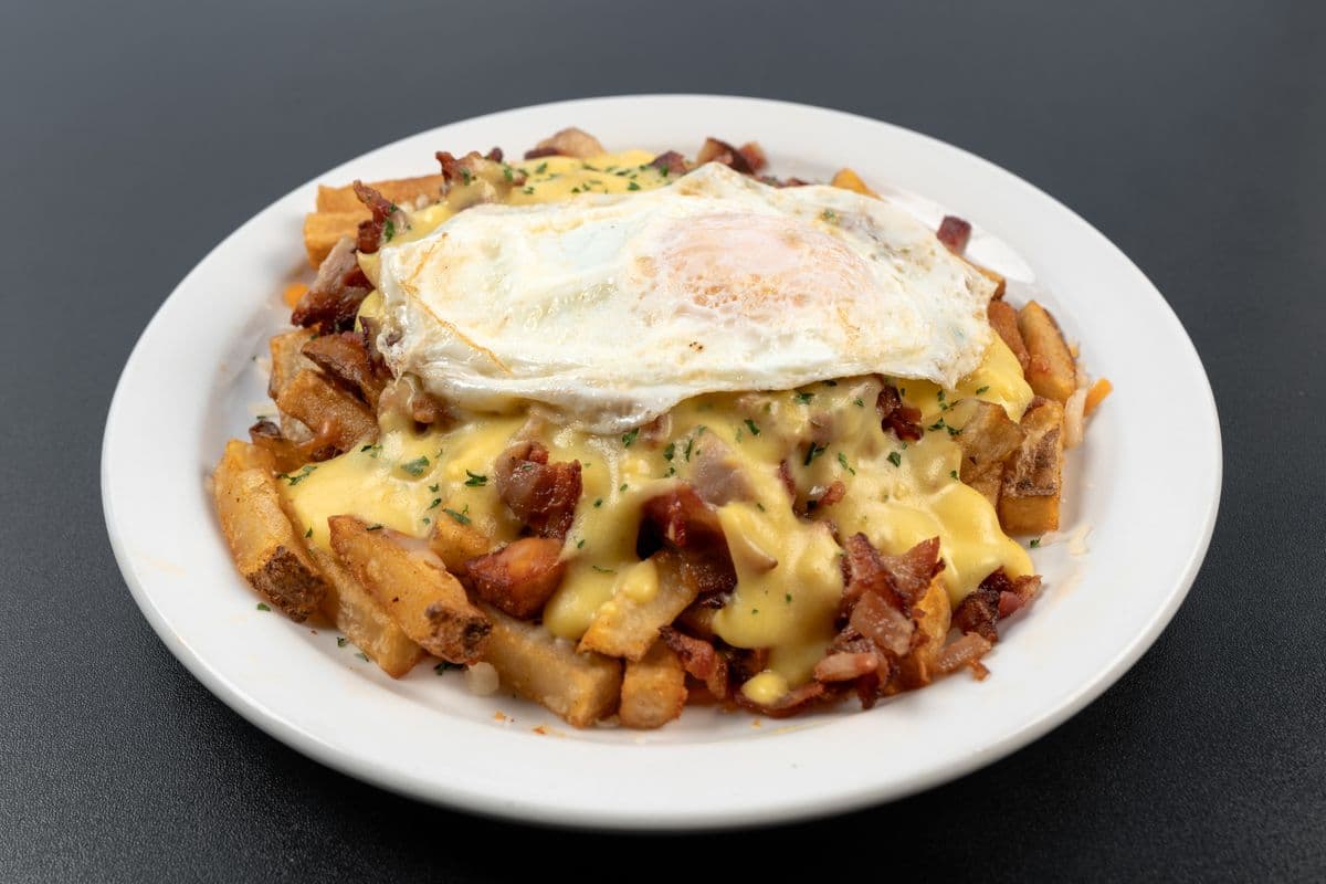 Breakfast Poutine