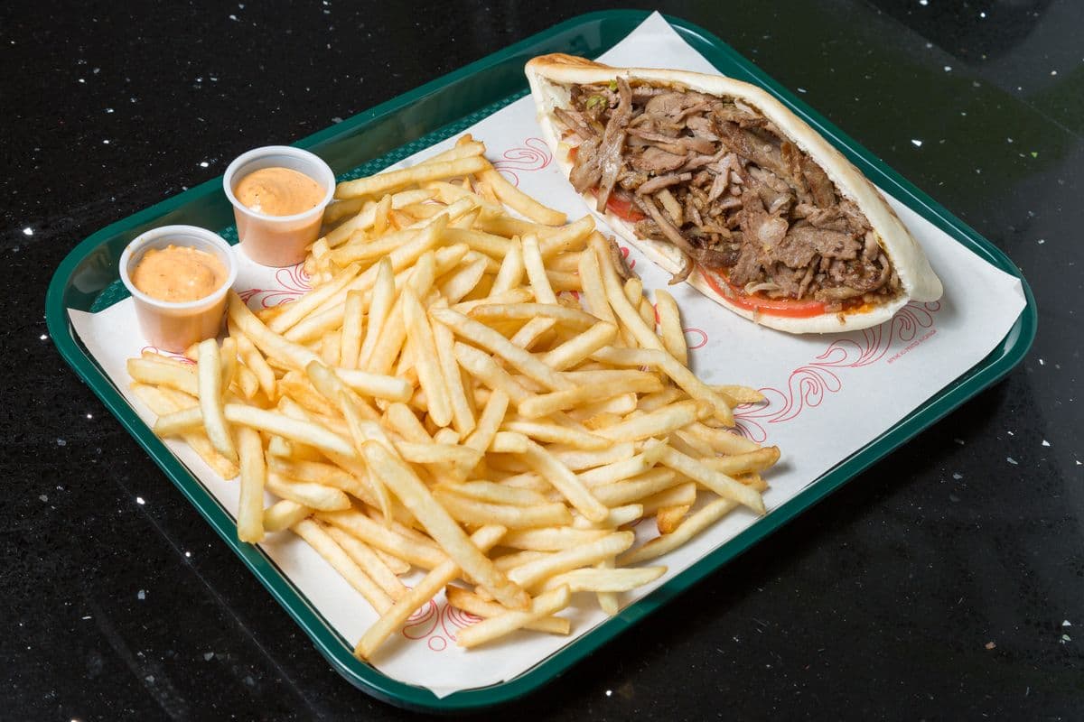 8. Sandwich Le St-Michel / Le St-Michel Sandwich