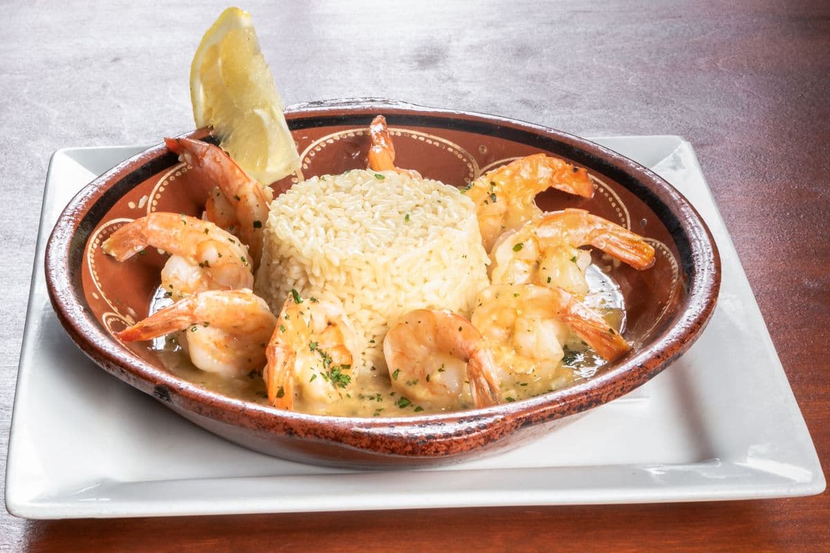 Plat de crevettes grillées à l'ail / Grilled Garlic Shrimp Plate