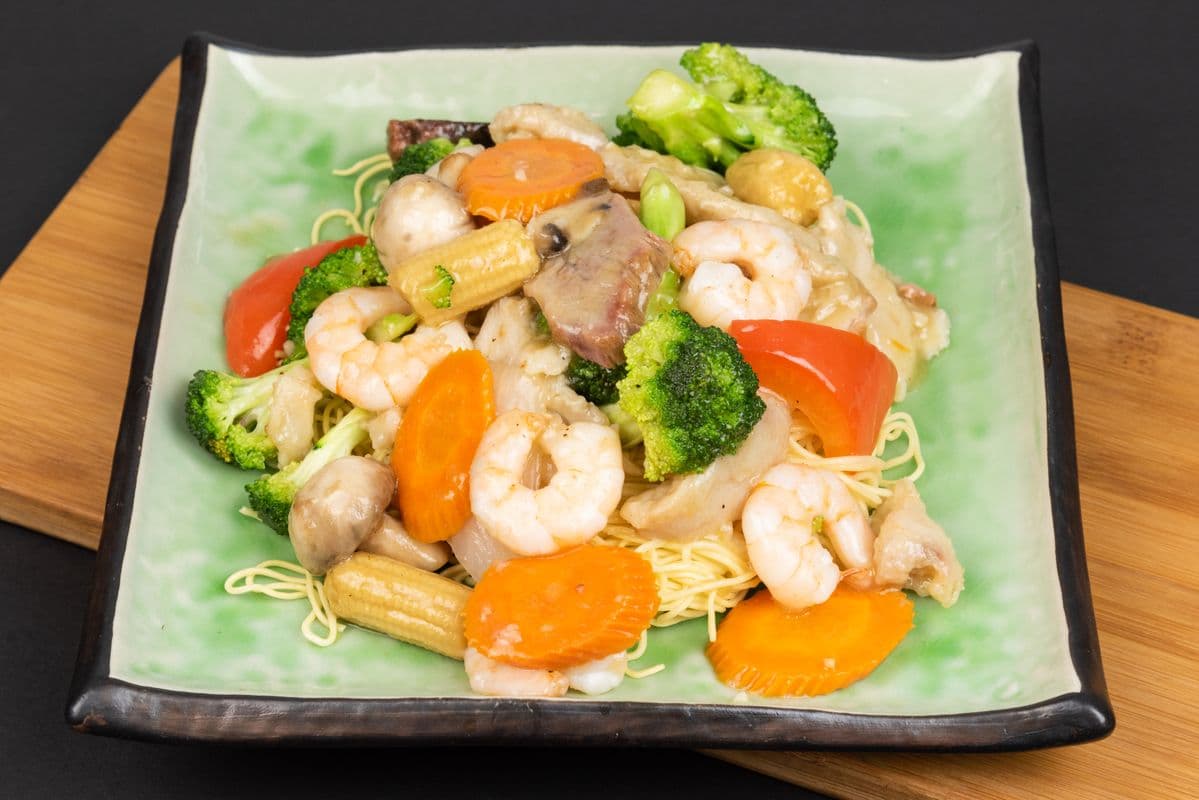 Regular Cantonese Chow Mein