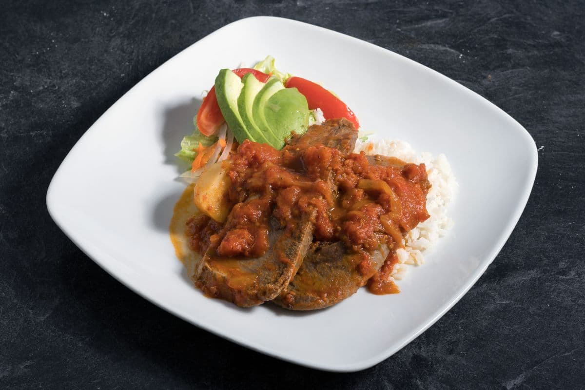 Lengua en Salsa Criolla