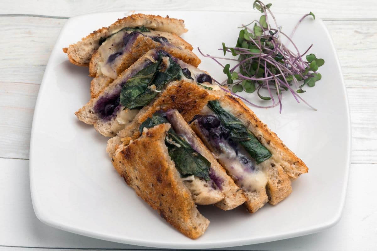 Grilled Cheese aux bleuets / Blueberry Grilled Cheese